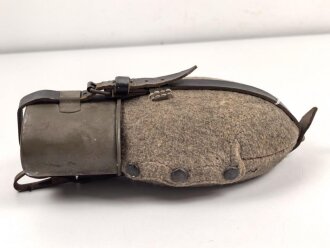 Feldflasche Wehrmacht , späte Ausführung, ungereinigtes Stück