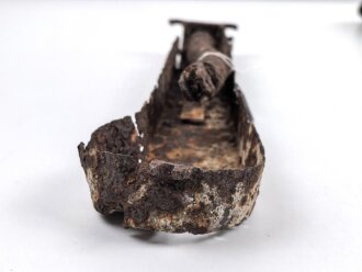 1. Weltkrieg, Federkasten zum MG08/15. Ungereinigter Bodenfund