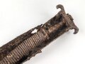 1. Weltkrieg, Federkasten zum MG08/15. Ungereinigter Bodenfund