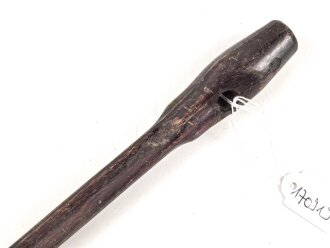 Zelthäring aus brauner Preßmasse Wehrmacht, datiert 1942
