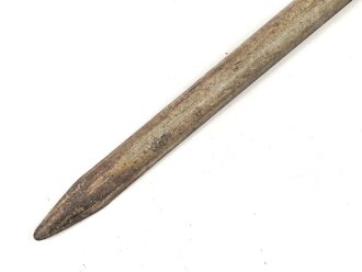Zelthäring Wehrmacht aus lackiertem Eisen, leicht verbogenes Stück