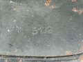 Heer, Stahlhelm Modell 1940. In allen Teilen zusammengehöriges Stück, ungereinigt. Das Hakenkreuz zu 99% erhalten.