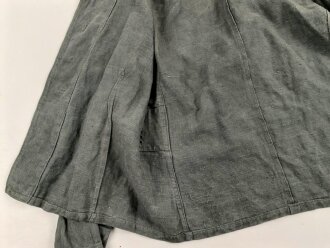 Drillichjacke Wehrmacht, Variante ohne Taschen, wohl Luftwaffe. Getragenes Kammerstück in gutem Gesamtzustand