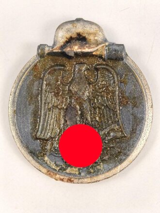 Medaille Winterschlacht im Osten, Bandring und Öse...