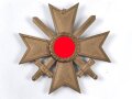 Kriegsverdienstkreuz 2. Klasse mit Schwertern, Bandring und Öse fehlen, Klebespuren