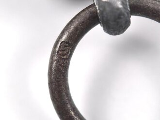 Medaille Winterschlacht im Osten, unleserliche Markierung im Bandring.