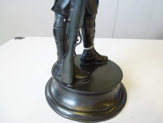 Deutsch Ostafrika, Figur Metallguß einen Askari Darstellend, Höhe ca 32cm, unbeschädigt