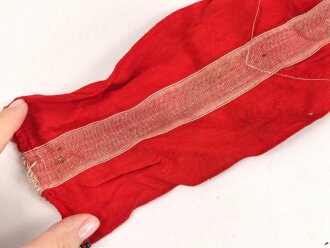 Armbinde für Angehörige der Hitlerjugend. Angeschmutztes Stück