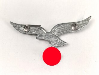 Adler für eine Schirmmütze der Luftwaffe. Zink...