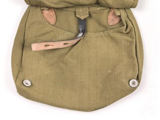 Brotbeutel für Angehörige des Heeres, getragenes Stück in gutem Gesamtzustand, datiert 1940