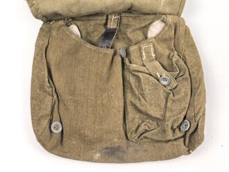 Brotbeutel für Angehörige des Heeres Modell 1944, getragenes Stück, mit Reichsbetriebsnummer, ungereinigt