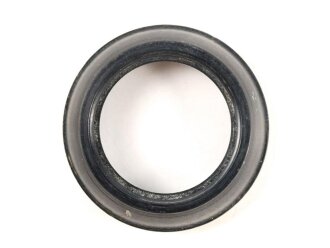 Einzelner Okularring, sicher original nicht zugehörig, passt aber  für ein Dienstglas 6 x 30 der Wehrmacht, schwarze Preßmasse