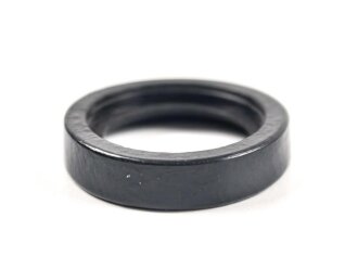 Einzelner Okularring, Innendurchmesser am Gewinde 25mm. Alter und Herkunft unbekannt