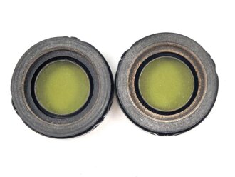 Paar Okularringe mit Sonnenblenden, Innendurchmesser am Gewinde 26mm. Alter und Herkunft unbekannt
