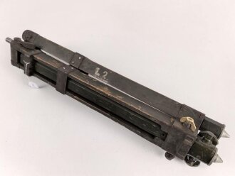 Gestell für Optik Reichswehr und frühe Wehrmacht, passend für Scherenfernrohr, Richtkreis, K-Blink.., Lichtsprechgerät. Reichswehrabnahme, Originallack, eine Schraube neuzeitlich ergänzt