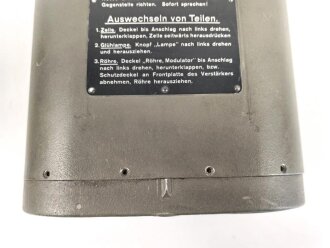 Lichtsprechgerät 80 Wehrmacht. Hersteller  Carl Zeiss Jena 1940. Optisch einwandfrei, Originallack, Funktion nicht geprüft. Im passenden Behälter
