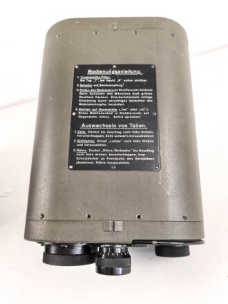 Lichtsprechgerät 80 Wehrmacht. Hersteller  Carl Zeiss Jena 1940. Optisch einwandfrei, Originallack, Funktion nicht geprüft. Im passenden Behälter