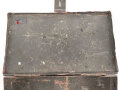 Transportkasten Wehrmacht, datiert 1938. Maße etwa 12,5 x 20 x 6cm. Originallack