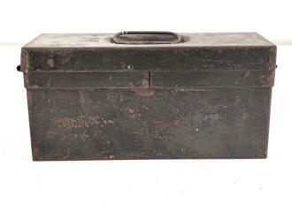 Transportkasten Wehrmacht, Maße etwa  8 x 21 x...