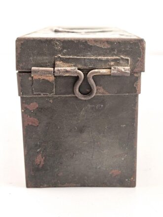 Transportkasten Wehrmacht, Maße etwa  8 x 21 x 10cm. Originallack