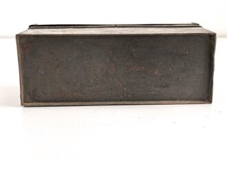 Transportkasten Wehrmacht, Maße etwa  8 x 21 x 10cm. Originallack