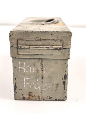Transportkasten Wehrmacht, Maße etwa  8 x 21 x 10cm. Originallack