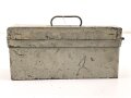Transportkasten Wehrmacht, Maße etwa  8 x 21 x 10cm. Originallack