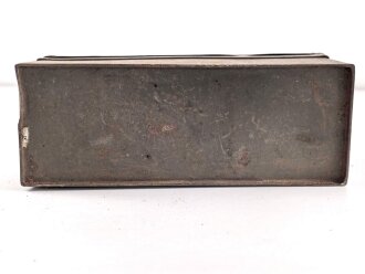 Transportkasten Wehrmacht, Maße etwa  8 x 21 x 10cm. Originallack