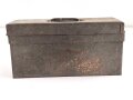 Transportkasten Wehrmacht, Maße etwa  8 x 21 x 10cm. Originallack