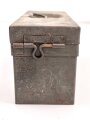 Transportkasten Wehrmacht, Maße etwa  8 x 21 x 10cm. Originallack