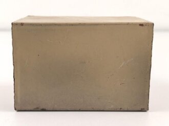 Oelbehälter Wehrmacht, Maße etwa 8 x 12 x 9cm. Originallack