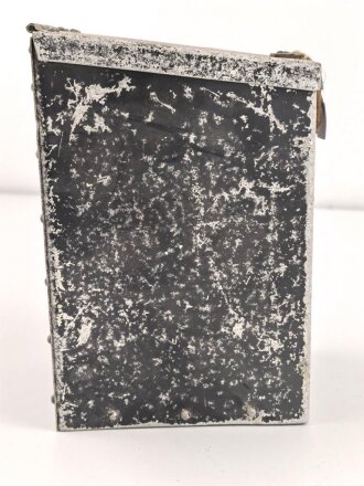 Luftwaffe, Leichtmetallkasten für ein Flugzeug. Maße etwa 12,5 x 15 x 23cm. Originallack