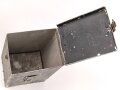 Luftwaffe, Leichtmetallkasten für ein Flugzeug. Maße etwa 12,5 x 15 x 23cm. Originallack