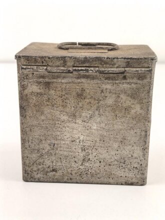 Transportkasten Wehrmacht, Maße etwa  8 x 12 x 12cm