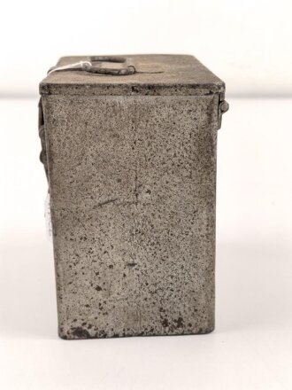 Transportkasten Wehrmacht, Maße etwa  8 x 12 x 12cm