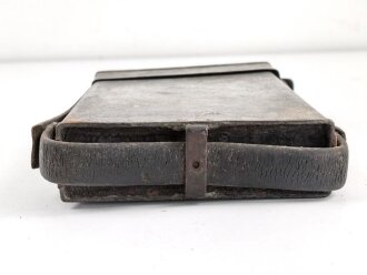 Transportbehälter " PETROLE" vermutlich Frankreich oder Italien. Maße etwa 4,5 x 14 x 20cm