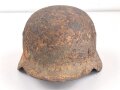 Stahlhelm Wehrmacht Modell 1935, ungereinigter Fundzustand