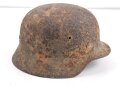 Stahlhelm Wehrmacht Modell 1935, ungereinigter Fundzustand