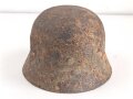 Stahlhelm Wehrmacht Modell 1935, ungereinigter Fundzustand