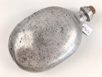 Zaristisches Russland, Feldflasche aus Aluminium, datiert...