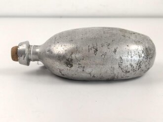 Zaristisches Russland, Feldflasche aus Aluminium, datiert 1906