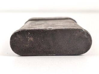 Reinigungsgerät vermutlich um 1900, Maße der Dose etwa 2,5 x 7,5 x 11cm