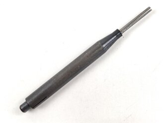 Waffenmeister Werkzeug Wehrmacht. Gehört unter anderem in den Schiebekasten im kleinen Waffenmeister Werkzeugkasten. Länge 9,5cm, datiert 1941