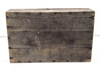 1.Weltkrieg, Zubehörkasten für MG 08/15. Ungereinigtes Stück, die seitlichen Griffe nach dem Krieg angebracht