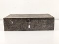 1.Weltkrieg, Zubehörkasten für MG 08/15. Ungereinigtes Stück, die seitlichen Griffe nach dem Krieg angebracht