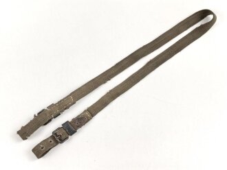 Webleinenriemen Wehrmacht, Breite 2cm, Vermutlich für Optikbehälter oder ähnliches, Gesamtlänge wie fotografiert 92cm