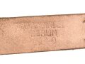 Trageriemen Wehrmacht, schwarzes Leder Breite 2cm, Gesamtlänge 114cm, datiert 1940