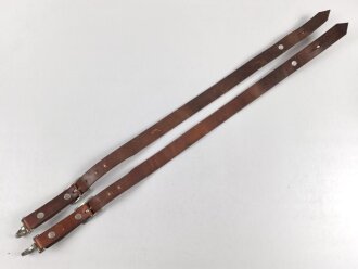 Schweiz ? Paar massive Trageriemen, Breite etwa 33mm, Gesamtlänge je 95cm