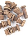 Konvolut Schrauben und Bolzen, vermutlich von einem Fahrzeug der Wehrmacht. Gewindedurchmesser 14 und 16mm. Originallack