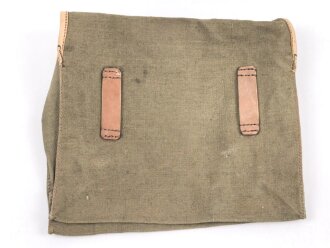 Frankreich wohl 2. Weltkrieg, Tasche/Musette für Koppel, gestempelt, ca. 22 x 27 x 9 cm, ungetragenes Stück